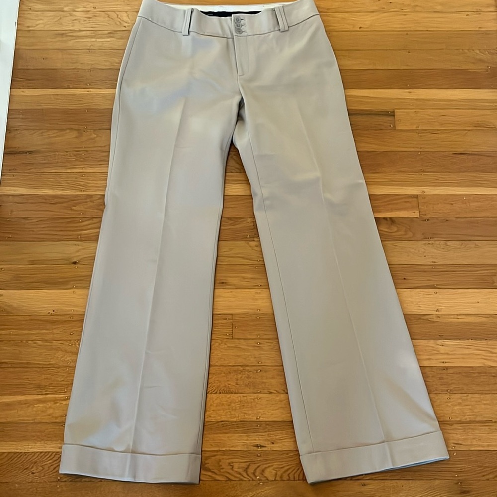 Vintage Banana Republic Jackson Fit wide leg trousers. Khaki. Size 10.